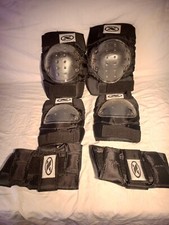 Joelheiras protetoras de cotovelo e protetores de pulso DBX para skate em linha comprar usado  Enviando para Brazil