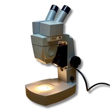 Usado, Microscópio estereoscópico American Optical Forty modelo 41 - 48, limpo, funcionando comprar usado  Enviando para Brazil