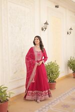 Decorato salwar kameez usato  Spedire a Italy