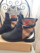 Burberry damen stiefeletten gebraucht kaufen  Kiel