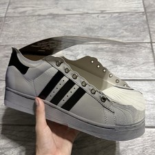 Vintage 2001 Adidas Run DMC Crown Royal CD Store Exibição Anúncio Promo Superstar Box comprar usado Vintage 2001 Adidas Run DMC Crown Royal CD Store Exibição Anúncio Promo Superstar Box comprar usado  Enviando para Brazil