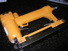 Bostitch crown stapler for sale  Dubuque