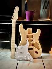 Kit guitare électrique d'occasion  Ablon-sur-Seine