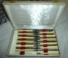 Coffret anciens couteaux d'occasion  Bordeaux-