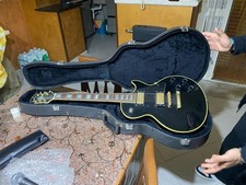 Chitarra acustica elettrificat usato  Qualiano