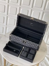 Louis patterned coffret d'occasion  Expédié en Belgium