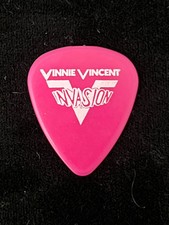 Vintage 1986 Vinnie Vincent Invasion Tour Dana Strum palheta de guitarra comprar usado  Enviando para Brazil