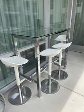 Table chairs for sale  Woodland Hills