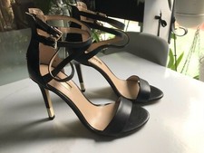 Magnifiques sandales guess d'occasion Magnifiques sandales guess d'occasion  Saint-Amant-Tallende