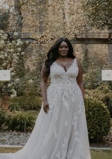 Allure romance wedding for sale  Warrensburg