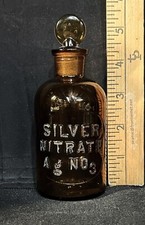 NITRATO DE PRATA VAZIO NÃO USADO c.1930 125mL REAGENTE DE LABORATÓRIO BOTICÁRIO CIÊNCIA QUÍMICA comprar usado  Enviando para Brazil