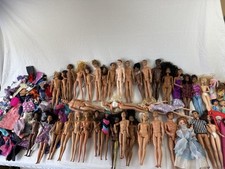 Usado, GRANDE LOTE Barbie 37 Bonecas VINTAGE ANOS 90 2000 Ken e roupas fashionista comprar usado  Enviando para Brazil