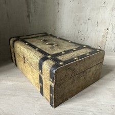 Antique doll trunk d'occasion  Expédié en Belgium