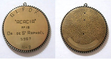 Ancienne médaille pendetif d'occasion  Saint-Brieuc