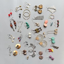 assorted jewelry lot 35 for sale assorted jewelry lot 35 for sale Eden Prairie