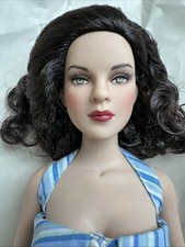 Tonner 2009 deeanna for sale  East Falmouth
