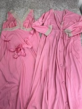 Conjunto de Roupão Feminino Vintage Vanity Fair Tamanho 34 Rosa Nylon Acabamento de Renda Slinky comprar usado  Enviando para Brazil