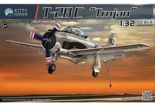 Usado, Kit de modelo de aeronave de plástico North American T-28C Trojan Trainer em escala 1/32 comprar usado  Enviando para Brazil