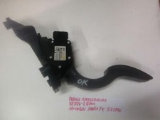 Pedale acceleratore 32726 usato  Taormina
