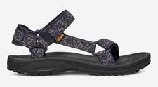 Scarpe sandali teva usato  Santo Stefano in Aspromonte