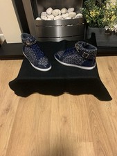 Guess women trainers for sale  CRAWLEY