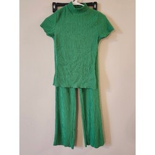 Fashion nova green for sale  La Grange