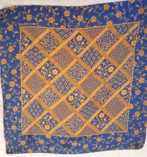 Médiéval foulard carré d'occasion  Versailles
