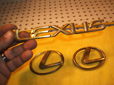 Lexus 90-94 LS 400 banhado a ouro dianteiro G/traseiro plástico genuíno Lexus fabricante de equipamento original 3 emblemas comprar usado  Enviando para Brazil