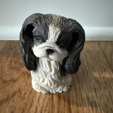 Estatueta de cachorro Shih-Tzu pequena preta e branca comprar usado Estatueta de cachorro Shih-Tzu pequena preta e branca comprar usado  Enviando para Brazil