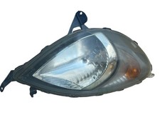 Faro anteriore destro usato  Lamezia Terme