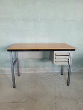 Scrivania vintage metallo usato  Lesegno
