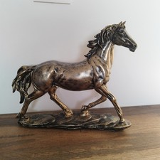 Sculpture cheval doré d'occasion Sculpture cheval doré d'occasion  Sorgues