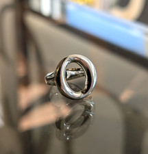 Tiffany & Co. - Anel de prata esterlina Elsa Peretti O Sevillana - Tamanho 5 comprar usado Tiffany & Co. - Anel de prata esterlina Elsa Peretti O Sevillana - Tamanho 5 comprar usado  Enviando para Brazil