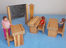 Spielform puppen schule gebraucht kaufen  Nonnweiler