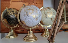 Stock mappamondo decorativo usato  Italia