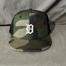 Authentic new era for sale  Peoria