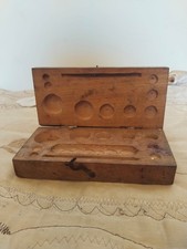 antiquean empty wooden English weight box used to store and organize weights use comprar usado antiquean empty wooden English weight box used to store and organize weights use comprar usado  Enviando para Brazil