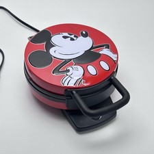 Máquina de ferro waffle Disney Mickey Mouse antiaderente 7,5" DCM-12 vintage, usado comprar usado Máquina de ferro waffle Disney Mickey Mouse antiaderente 7,5" DCM-12 vintage, usado comprar usado  Enviando para Brazil