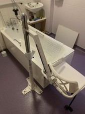 Universal bath hoist for sale  FARNHAM