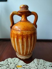 Antico vecchio vaso usato  Roma