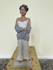 Elisa abril for sale  SALISBURY
