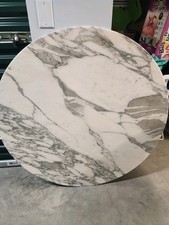 Knoll eero saarinen for sale  Davis