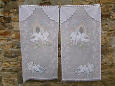 French pair white d'occasion  Combeaufontaine