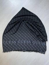 Guess monogram shawl d'occasion  Expédié en Belgium