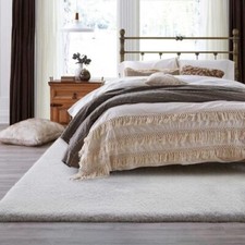 Tapis fausse fourrure d'occasion  Lognes