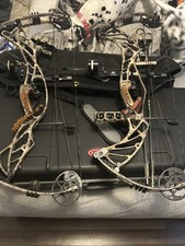 Two hoyt defiant for sale  Lakeland