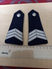 Paire epaulettes sergent d'occasion Paire epaulettes sergent d'occasion  Lambres-lez-Douai