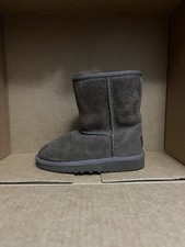 Ugg classic kids for sale  Vista