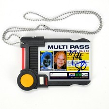 Milla Jovovich Autografado 1997 Quinto Elemento Leeloo MULTI PASS Prop Réplica comprar usado  Enviando para Brazil