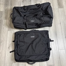 Blackhawk! Mochila de viagem com rodas bolsa de viagem e bolsa de roupas preta comprar usado Blackhawk! Mochila de viagem com rodas bolsa de viagem e bolsa de roupas preta comprar usado  Enviando para Brazil
